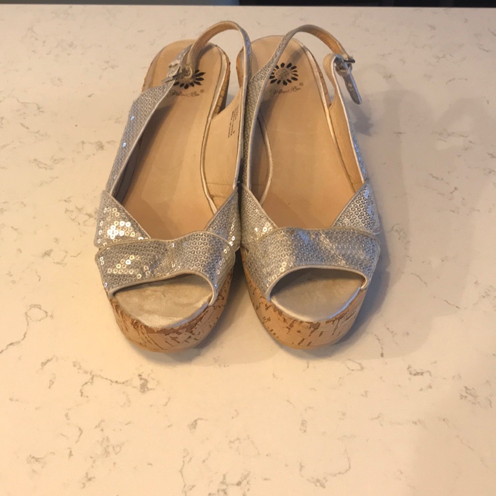 LIKE NEW Women’s Yellow Box cork 3.5 inch wedges